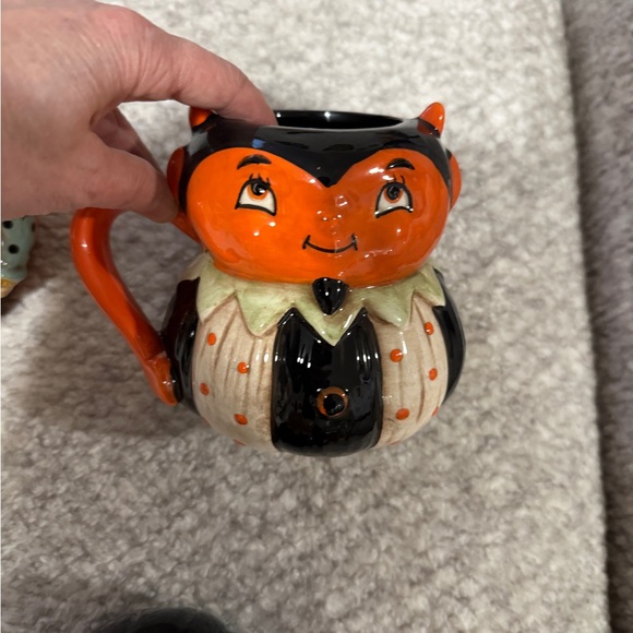 Set of 3 Ceramic Johanna Parker Transpac Halloween 🎃 Mugs Scarecrow Devil - Picture 4 of 5